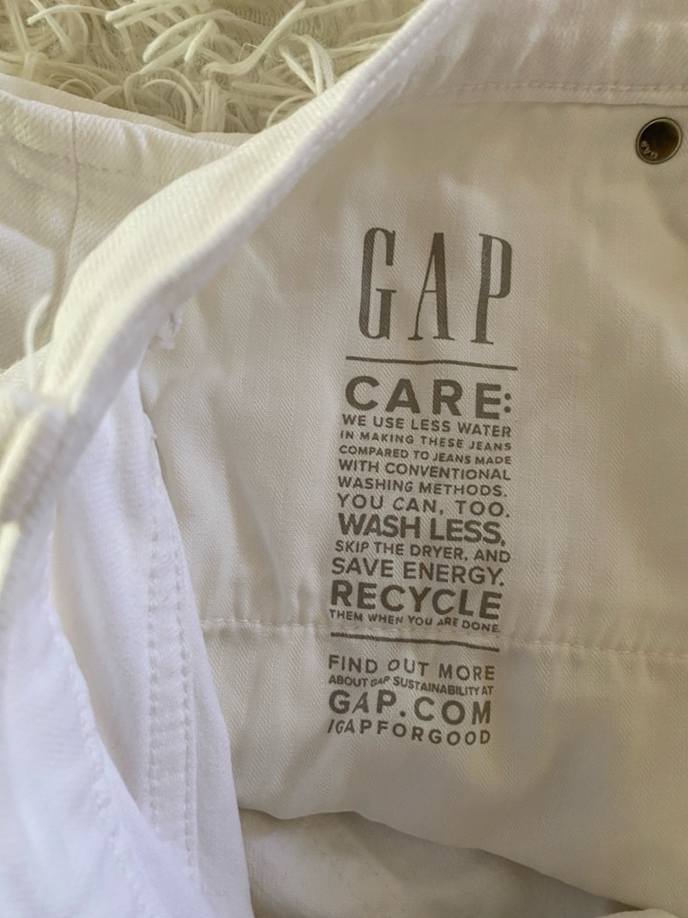GAP White Girlfriend Shorts 29/8 Mid Rise Denim - Picture 4 of 9